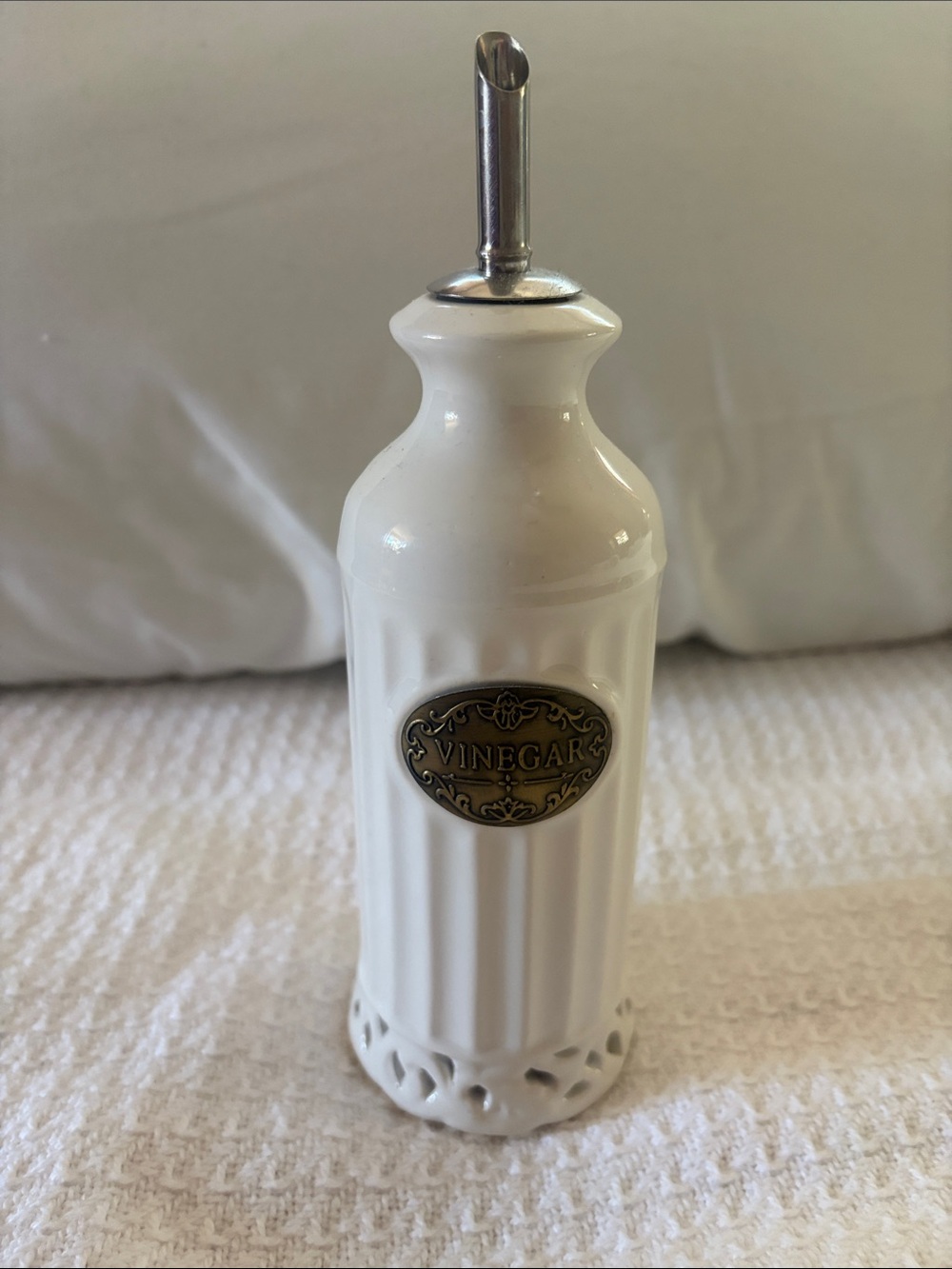 THL Royalty French White Ceramic Vinegar Dispenser with Pour Spout